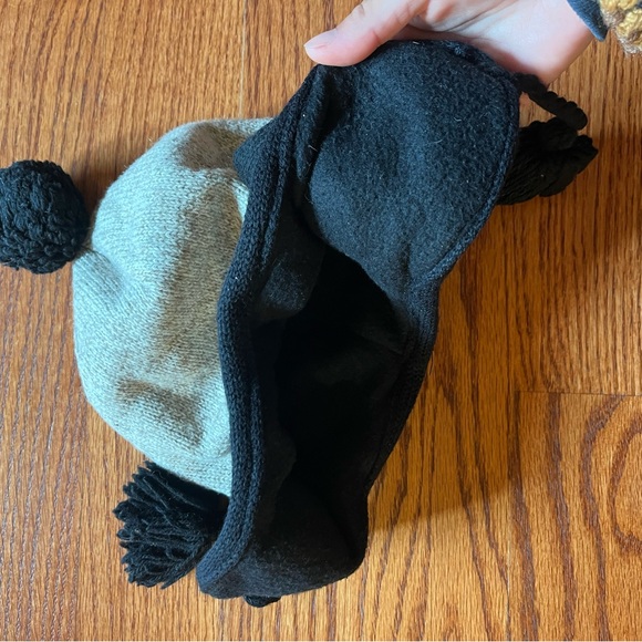 fleece lined beanie - Picture 3 of 3